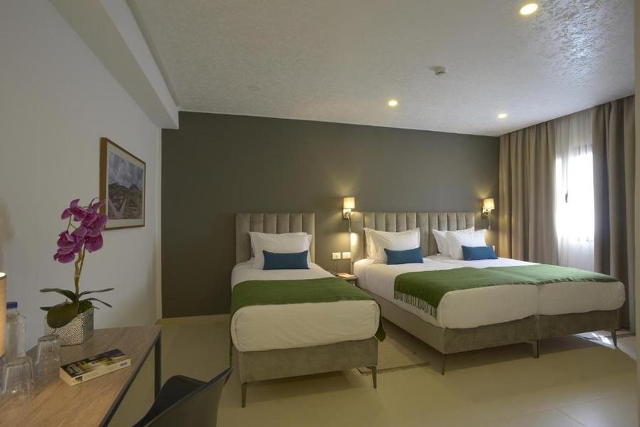 MAIA HOTEL SUITES (2)