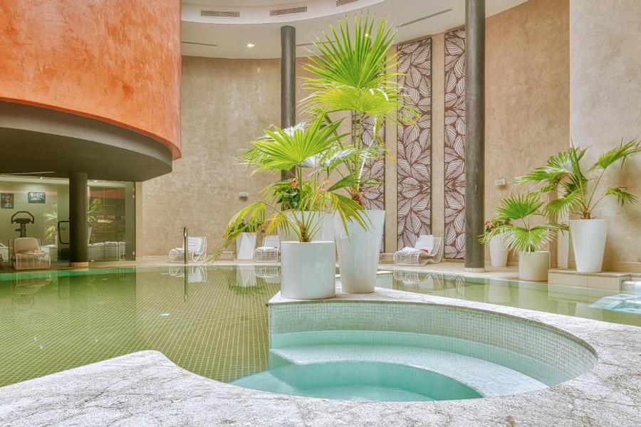 Adam Hotel Suites (2)