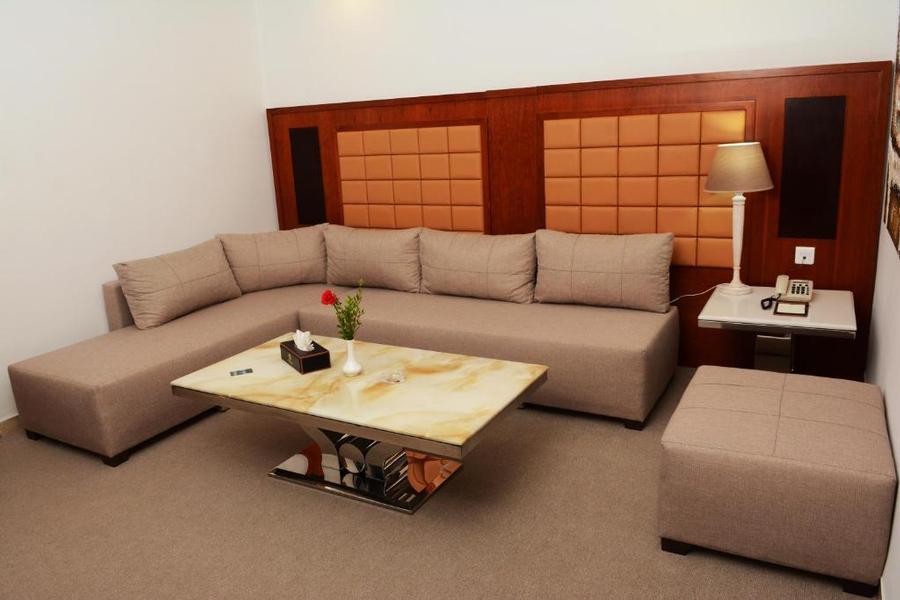 Hotel Marigold (2)