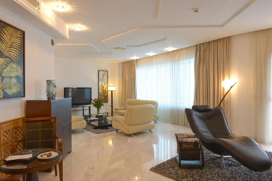 The Penthouse (4)